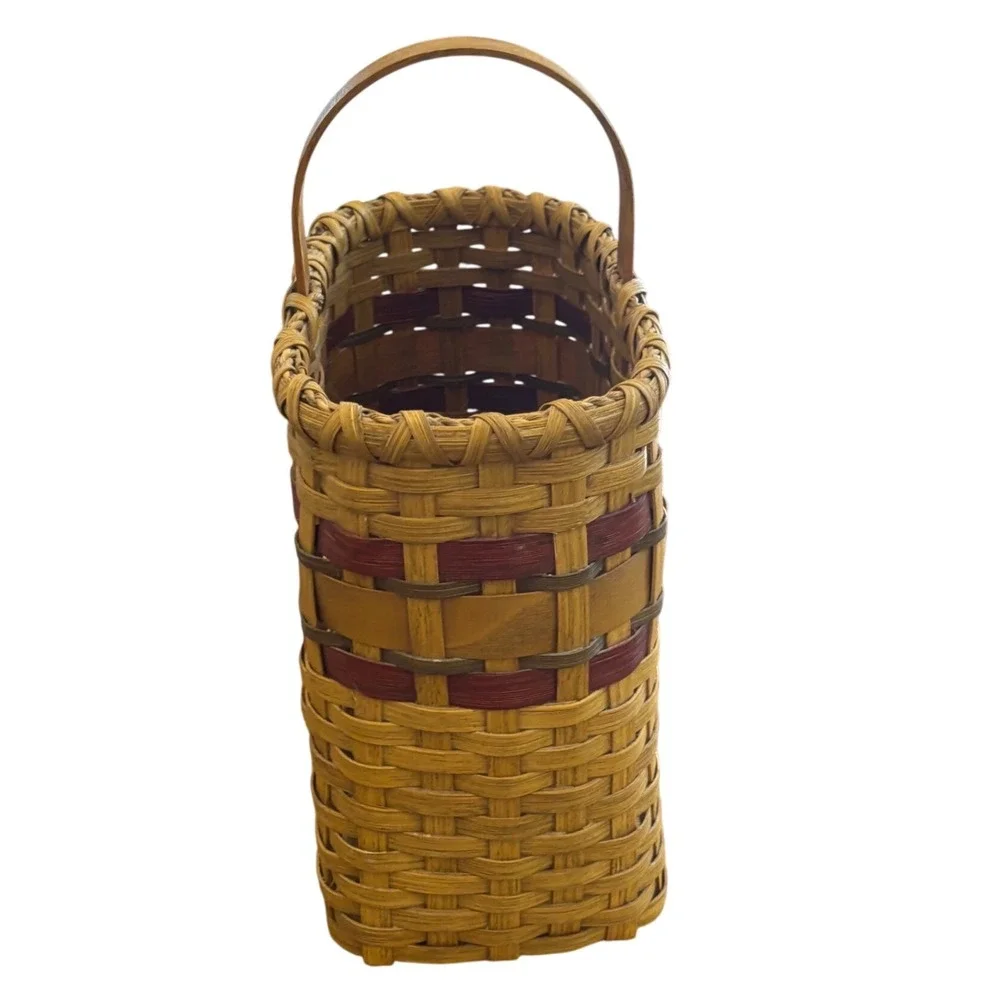 Vintage‎ | Woven Wicker Basket with Handle | Unsigned | Farmhouse Decor